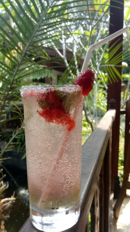 Ndalem Nitihardjan Hotell Magelang Exteriör bild